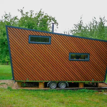 Raj Pod Troskami Holiday home *