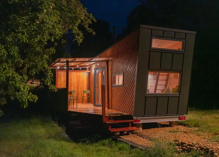 Raj Pod Troskami Feriehus Semily